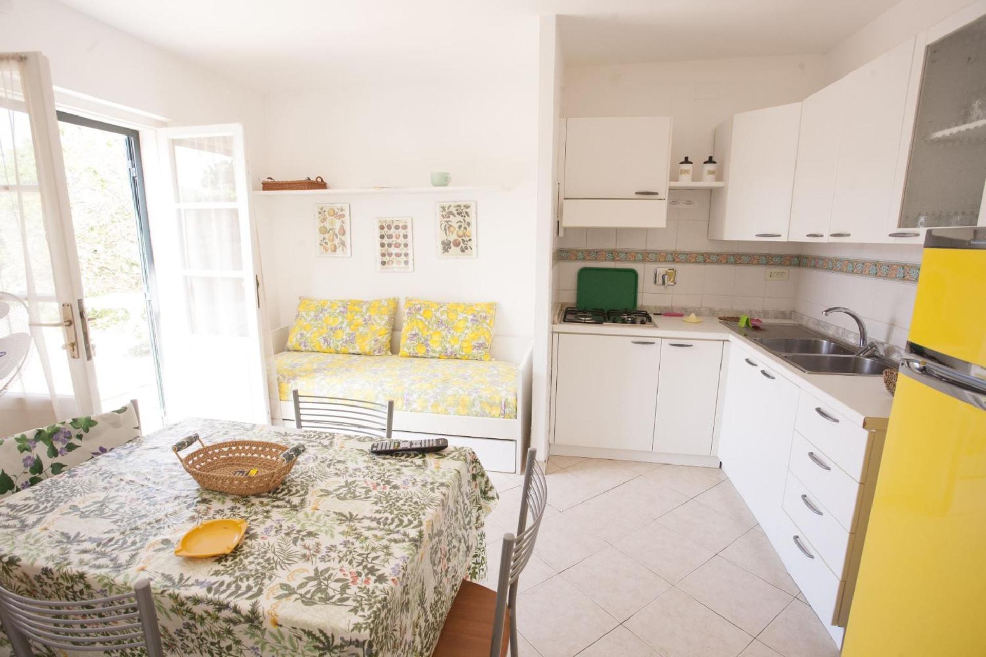 Appartamenti Villa Anna - Goelba กาโปลิเวรี ภายนอก รูปภาพ